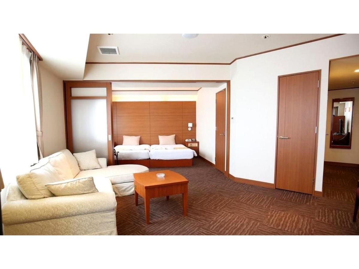 Hotel Sunplaza Osaka Sakai Annex Buitenkant foto